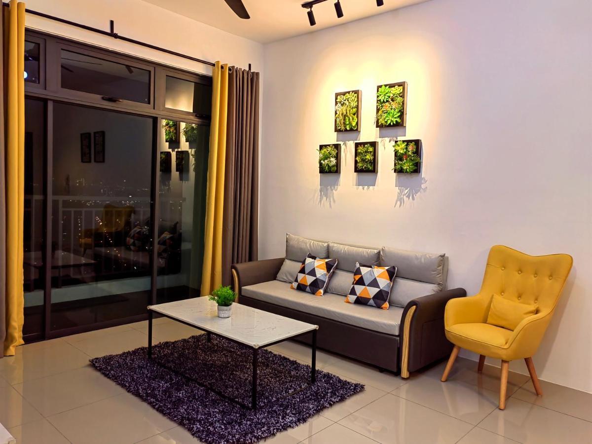 8Scape Residences Batman Vs Ironman@Lsy Home & Leisure Джохор-Бару Экстерьер фото